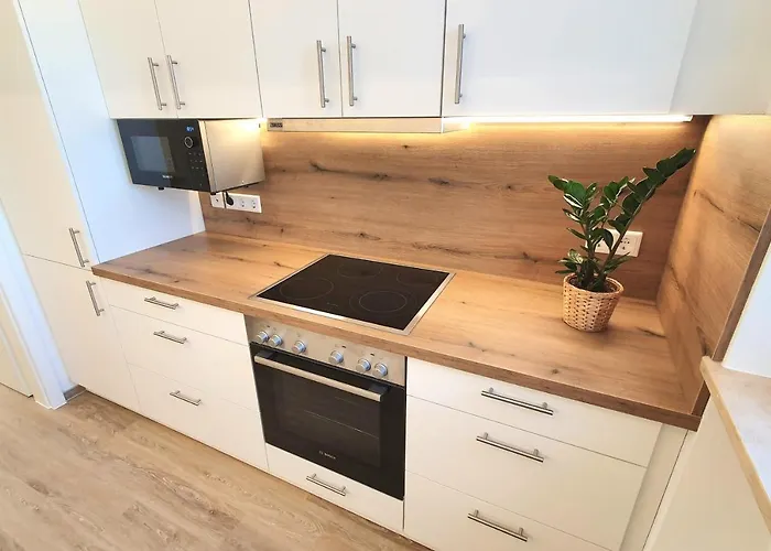 3 Zi, Balkon, Ruhig, 73m²: Ein Hauch Von Luxus