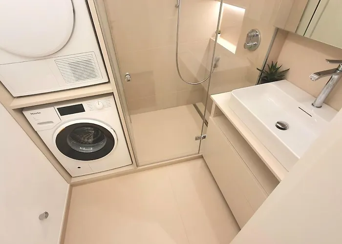 3 Zi, Balkon, Ruhig, 73m²: Ein Hauch Von Luxus Ulm