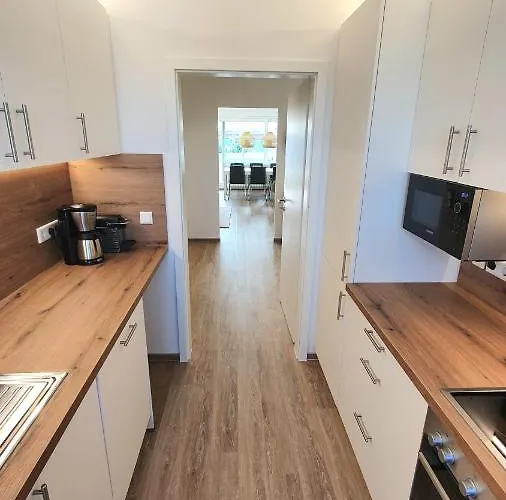 3 Zi, Balkon, Ruhig, 73m²: Ein Hauch Von Luxus